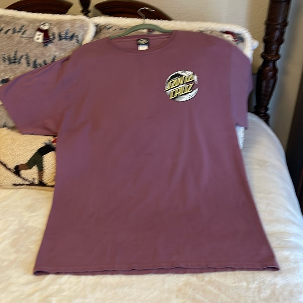 Used men’s Santa Cruz shirt